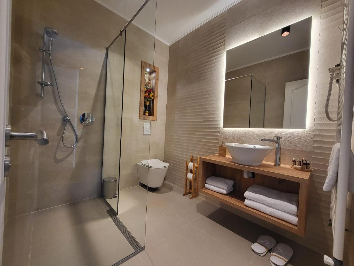 Hotel Excellence Bucureşti Ngoại thất bức ảnh